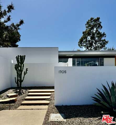 1705 Summitridge Dr, Beverly Hills, CA 90210