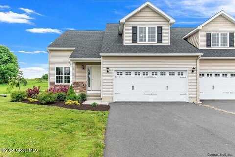 7 Chip Shot Way, Halfmoon, NY 12118