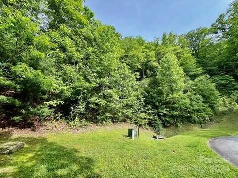 271 Mountain Morning Lane, Hendersonville, NC 28739