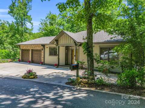 45 Mountain View Road, Black Mountain, NC 28711