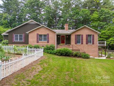 122 Finley Street, Hendersonville, NC 28739