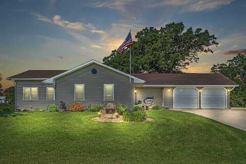 39911 Eagle, Edgewood, IA 52042