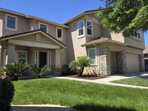 6021 Goux Avenue W, Fresno, CA 93722