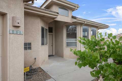 8023 Oso Escondido Drive NE, Albuquerque, NM 87122