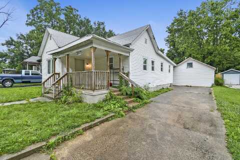 2046 North Pickwick Avenue, Springfield, MO 65803