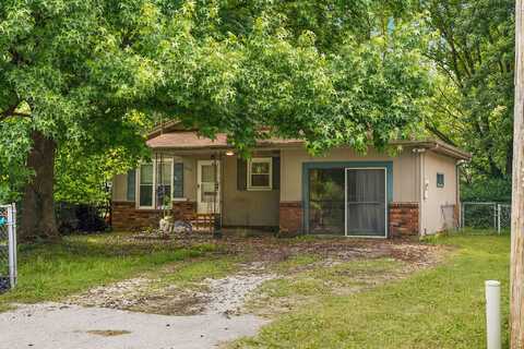 2755 West Chestnut Street, Springfield, MO 65802