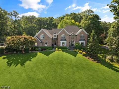 6 Fox Run Rd, Sparta, NJ 07871