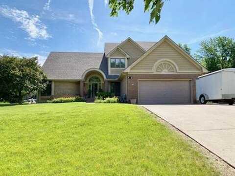 3510 Sandy Hollow Dr, Hutchinson, KS 67502