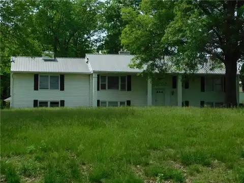 28414 S State Route Dd Highway, Harrisonville, MO 64701