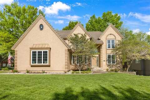 3600 NW Primrose Lane, Lees Summit, MO 64064