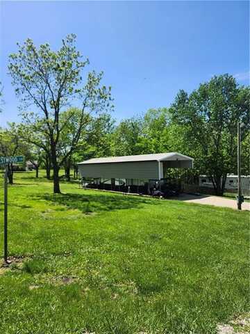 2 & 6 W Crestwood Circle, Linn Valley, KS 66040