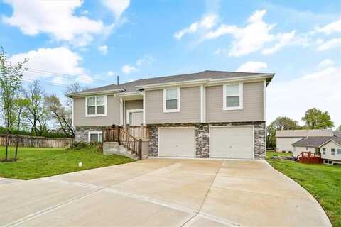 2301 S Heartland Court, Independence, MO 64057