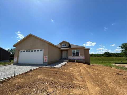 78 SE 451st Road, Warrensburg, MO 64093