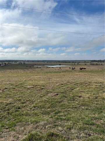 2260 Louisiana Road, Ottawa, KS 66067