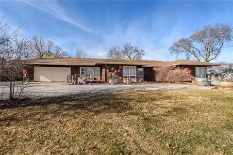 1008 N 1700 Road, Lawrence, KS 66049