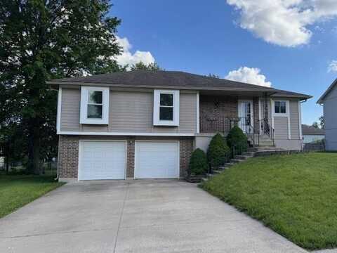 605 Valleyview Drive, Raymore, MO 64083