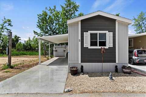 208 44th Street, Garden City, ID 83713