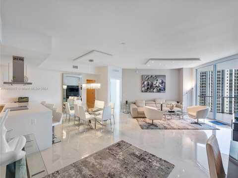 17111 Biscayne Blvd, North Miami Beach, FL 33160