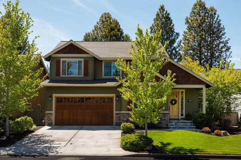 60821 Whitney Place, Bend, OR 97702
