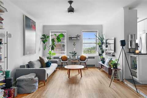 76-15 35th Avenue, Jackson Heights, NY 11372