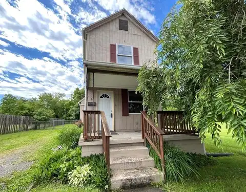 33 Ella Street, Girard, OH 44420