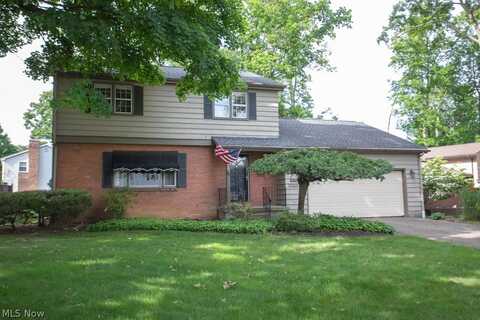 864 Lynridge Drive, Youngstown, OH 44512