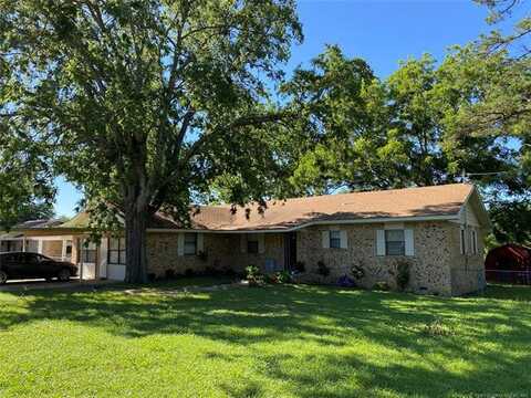 402 W Cowley, Coalgate, OK 74538