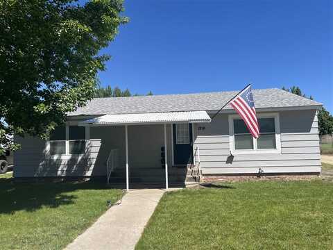 1219 Howell Ave, Worland, WY 82401