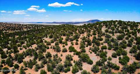 15-2c-1 Unnamed Rd (20 Acres), Seligman, AZ 86337