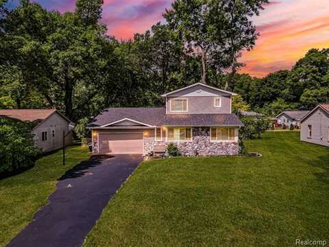 1720 MARYLESTONE Drive, West Bloomfield, MI 48324