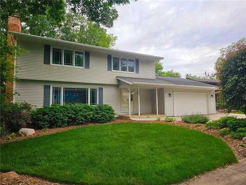 2539 Northern Hills Court NE, Rochester, MN 55906