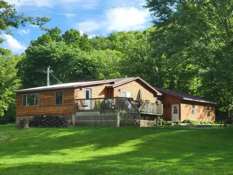 10904 Tavern Road, Soldiers Grove, WI 54655