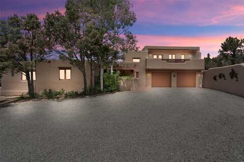 67 Camino Amor, Santa Fe, NM 87506