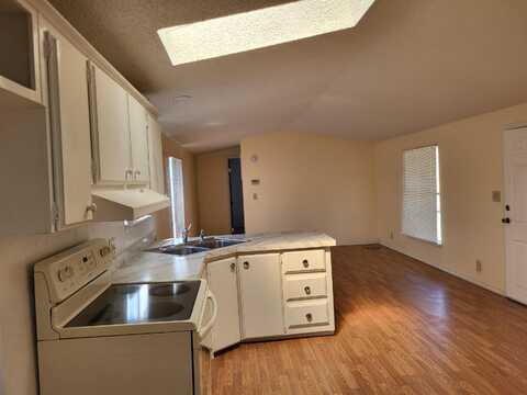 3600 Avenue G, White City, OR 97503