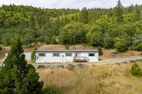 1590 Old Highway 99, Grants Pass, OR 97526