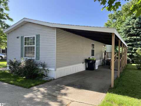 407 Thistlewood Drive, Cadillac, MI 49601