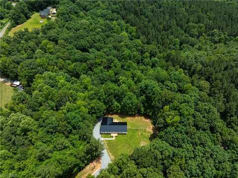 695 Old Pasture Road, Linville, NC 27299