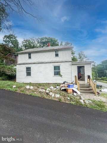 320 BISER STREET, BERKELEY SPRINGS, WV 25411