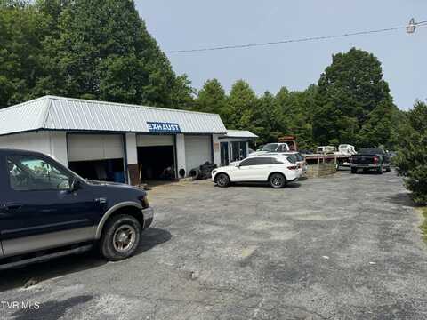 8876 Us Highway 19, Roan Mountain, TN 37687