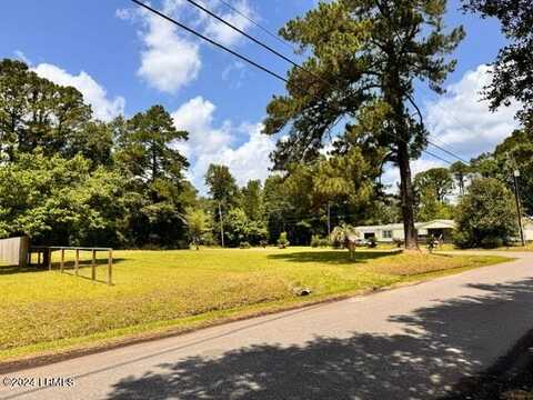 21 Capehart Drive, Beaufort, SC 29906