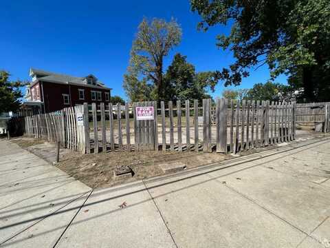 3445 Montgomery Road, Cincinnati, OH 45207