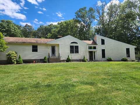 31 Kinsman Hill Road, Lisbon, CT 06351