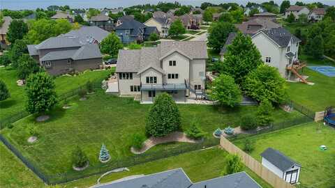 15938 Hammontree Drive, Urbandale, IA 50323