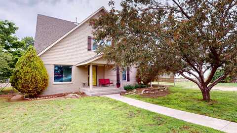 216 S Locust, Shattuck, OK 73858