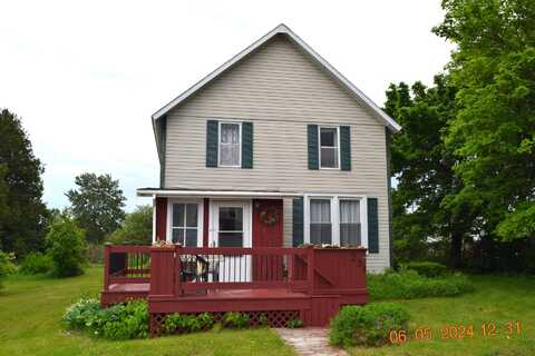 231 S Ontario ST, De Tour, MI 49725