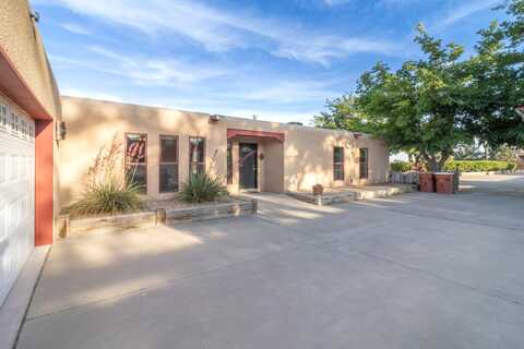 1220 W Meadowlark Lane, Corrales, NM 87048