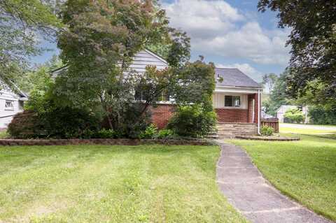 17810 Beechwood Avenue, Beverly Hills, MI 48025