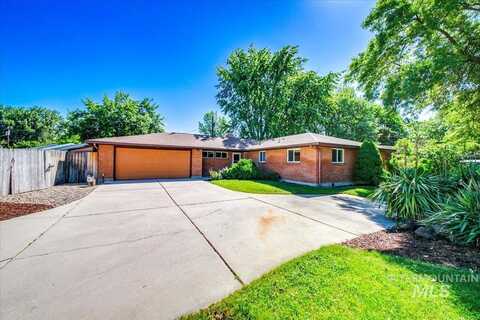 2004 S Crystal Way, Boise, ID 83706