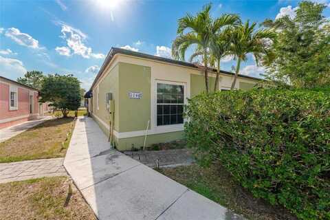 1048 UNIVERSAL REST PLACE, KISSIMMEE, FL 34744