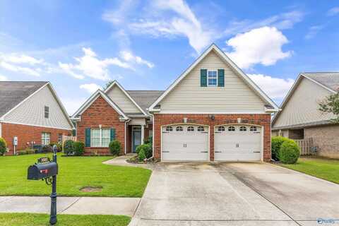 3005 Mallard Point Drive SE, Owens Cross Roads, AL 35763